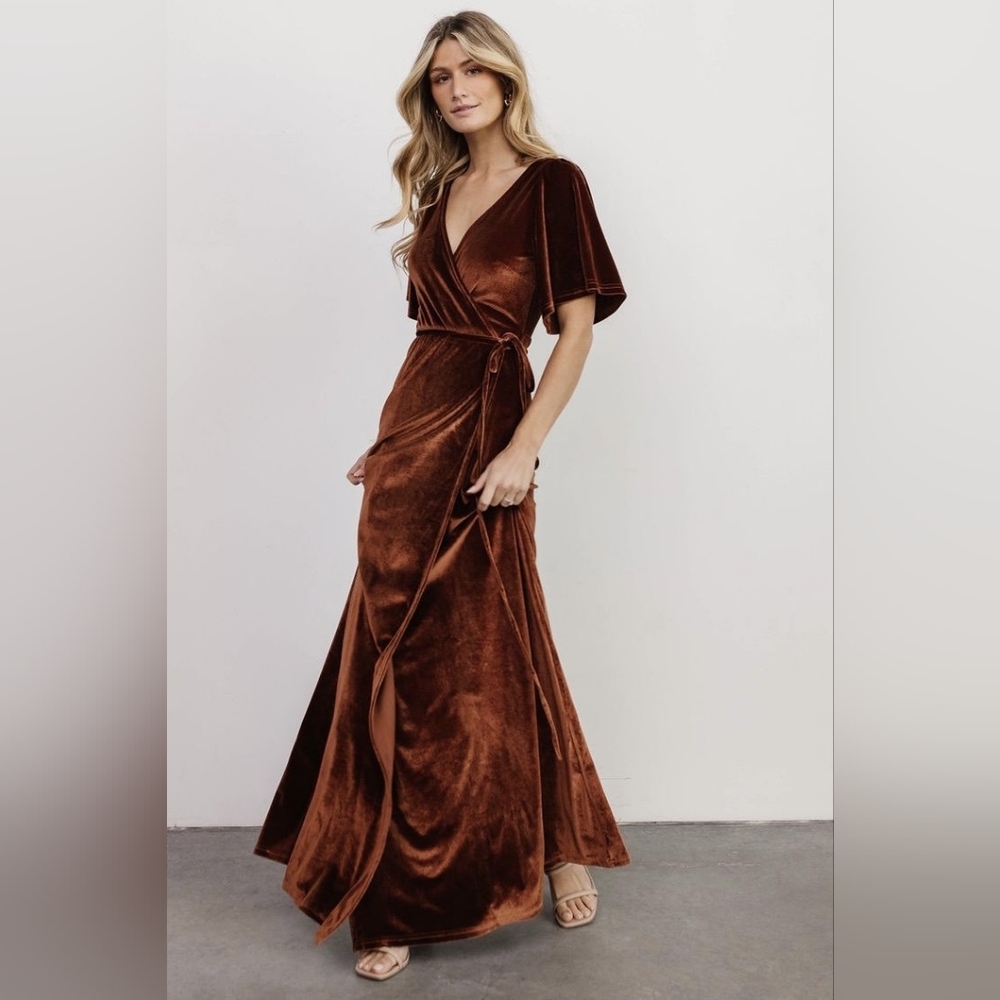 BALTIC BORN Meghan Velvet Wrap Maxi Dress Bronze Medium NWT - Picture 4 of 12